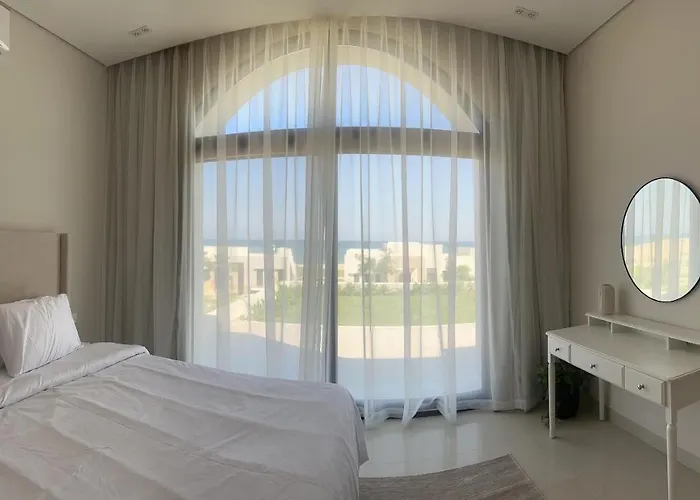 Pet friendly Beach Front Le Bon Villa Muscat