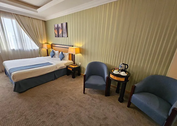 Muscat hotels near Museum of Illusions