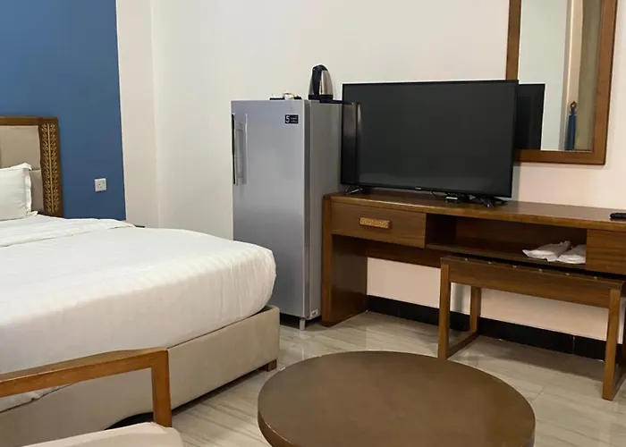 Muscat hotels near Azaiba