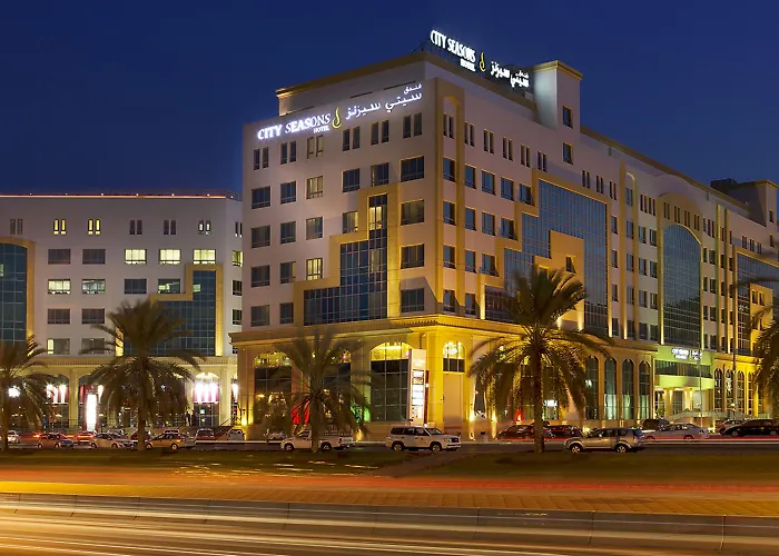 Muscat hotels near Snake Canyon