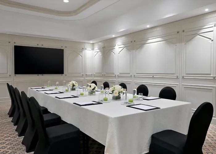 Muscat 4 Star Hotels